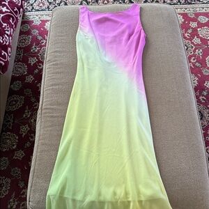 Mannequines 100% Silk Size Small Sleeveless Lined Dress (TD)